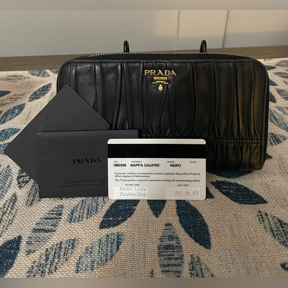 EUC, Prada Black Leather, Ruched, Long Wallet, with Paperwork - Picture 11 of 16